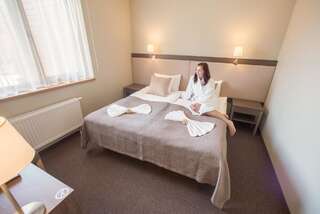Отель Goda Hotel & Spa Друскининкай Двухместный номер с 1 кроватью или 2 отдельными кроватями и возможностью посещения спа-салона-6